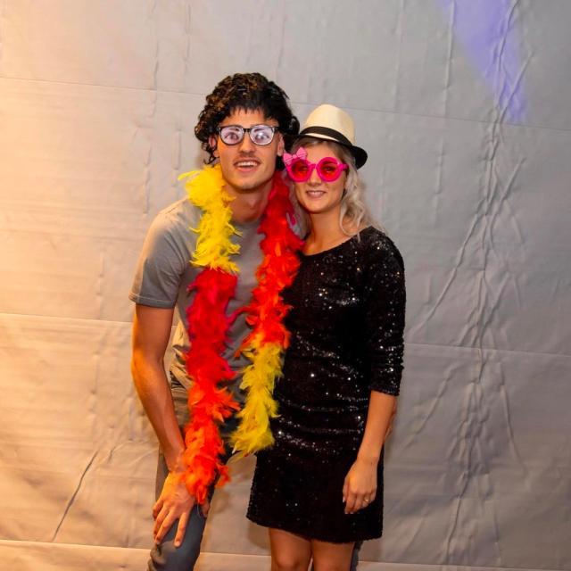 1669071707176011713.jpg 1669068539405.jpg