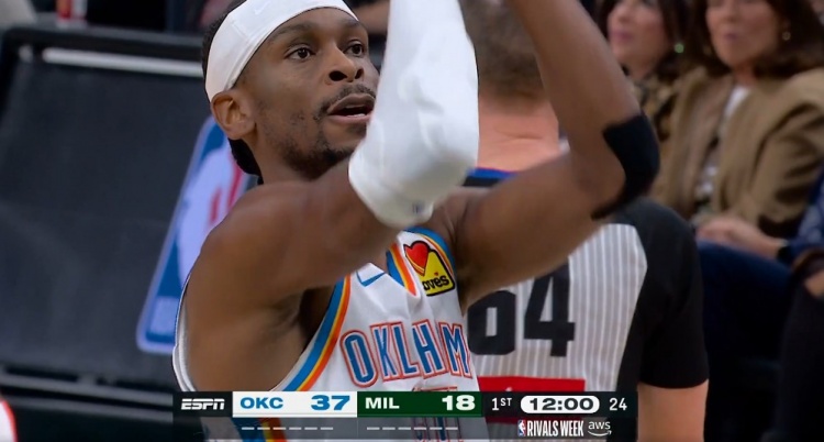 开云-一节打花?亚历山大造杀伤两罚中一 雷霆领先雄鹿20分