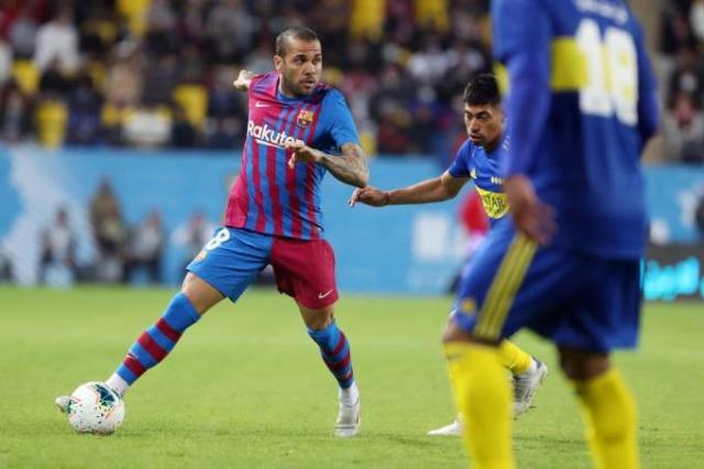 开云体育下载-巴萨第二次首秀当队长 38岁阿尔维斯输球不气馁