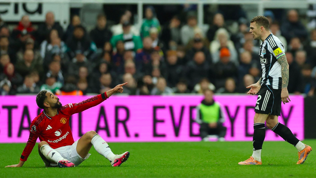 2-1！7.2亿豪门11打10 却惨遭绝杀 11轮不败终结 创95年耻辱纪录