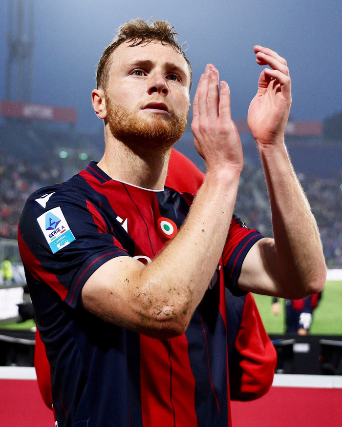 意甲博洛尼亚2比0莱切，波贝加74分钟替补登场|莱切队|意甲联赛|主场|出场_新浪体育_新浪新闻